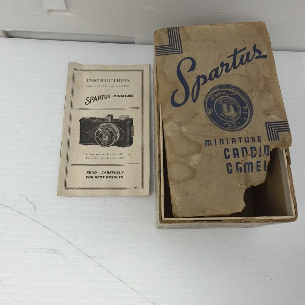 Spartus Falcon Bakelite Miniature 127 Film Camera Utility Mfg W/ Box And Manual